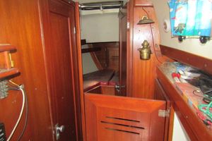 1970 Chris-Craft Apache 37'