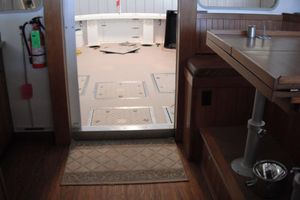 2002 Donelle Fishing 35'