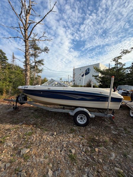 2015 Bayliner 185